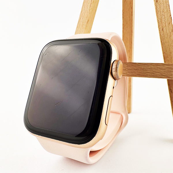 Apple Watch Series SE 44mm Gold Б/У №636 (стан 8/10)