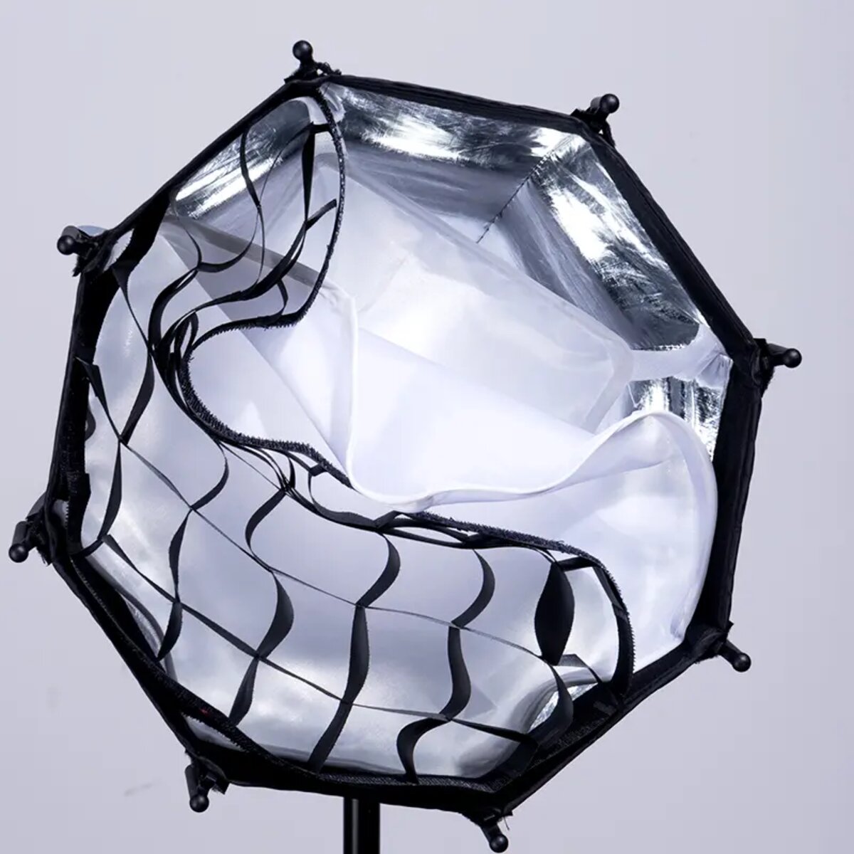 Софтбокс Ulanzi 30cm Octagonal Softbox with Mini Bowens Mount and Grid (UV-L083GBB1 AS-D30)