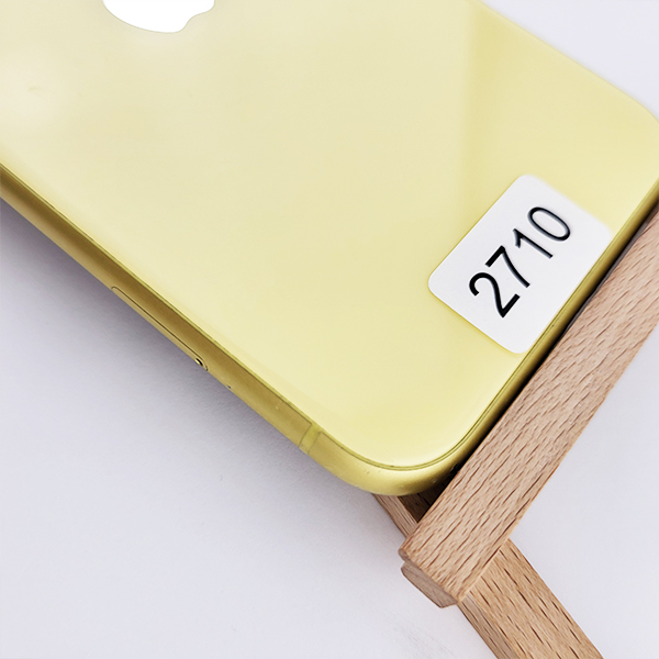 Apple iPhone 11 64GB Yellow Б/У №2710 (Стан 7/10)