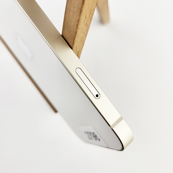 Apple iPhone 13 128GB Starlight Б/У № 2798 (Стан 8/10)