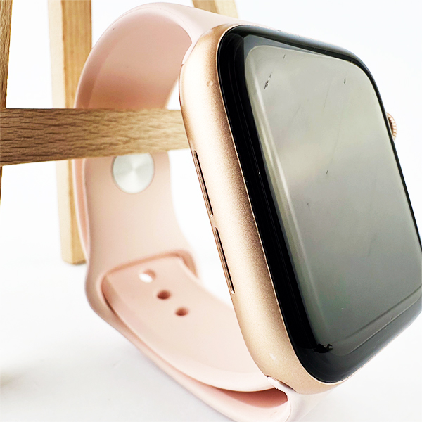 Apple Watch Series SE 44mm Gold Б/У №636 (стан 8/10)