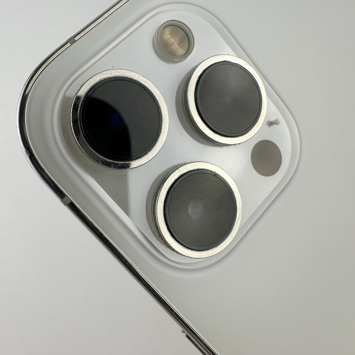 Apple iPhone 12 Pro Max 128GB Silver Б/У №1377 (стан 8/10)
