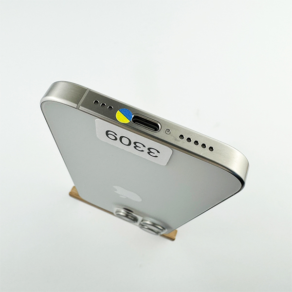 Apple iPhone 15 Pro 256GB White Titanium Б/У №3309 (Стан 8/10)
