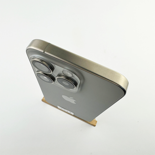 Apple iPhone 15 Pro 512GB Natural Titanium Б/У №3311 (Стан 9/10)