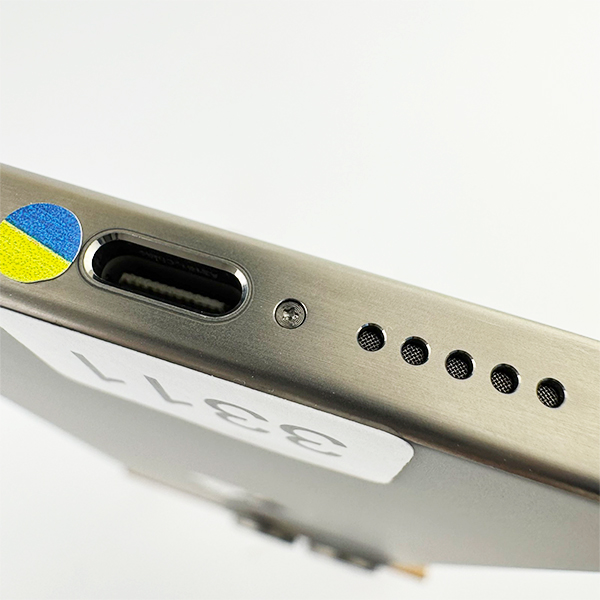 Apple iPhone 15 Pro 512GB Natural Titanium Б/У №3311 (Стан 9/10)