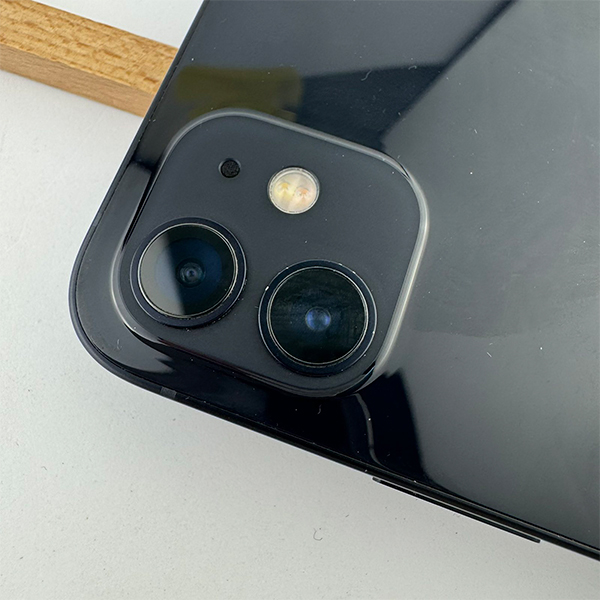 Apple iPhone 12 128GB Black Б/У №3538 (Стан 8/10)