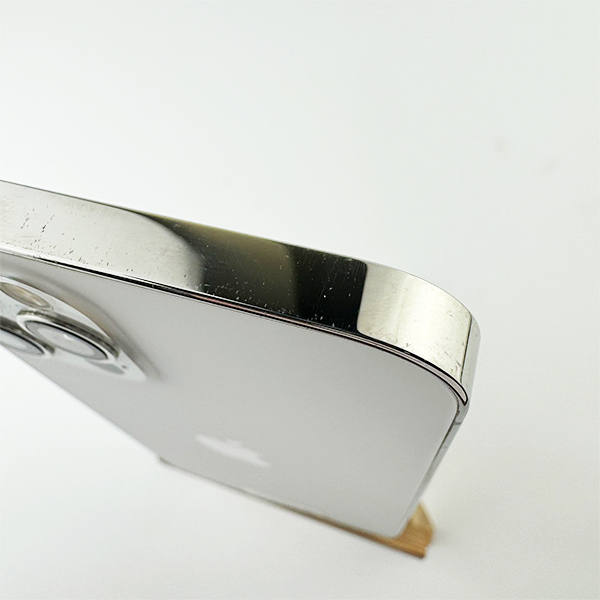 Apple iPhone 12 Pro 256GB Silver Б/У №2963 (Стан 8/10)