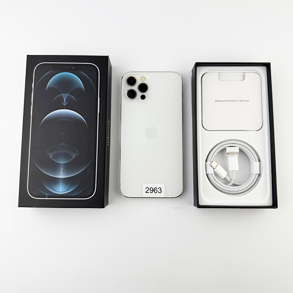Apple iPhone 12 Pro 256GB Silver Б/У №2963 (Стан 8/10)
