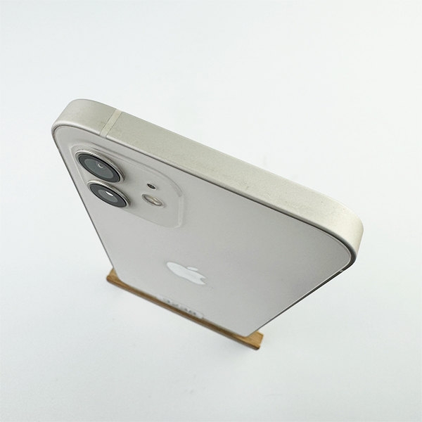 Apple iPhone 12 128GB White Б/У №3238 (Стан 8/10)
