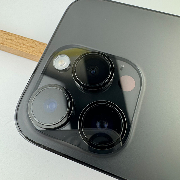 Apple iPhone 14 Pro 256GB Space Black Б/У №3035 (стан 8/10)