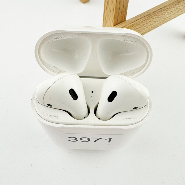 Apple AirPods 2 Б/У №3971 (Стан 8/10)