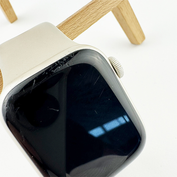 Apple Watch Series 8 41mm Starlight Б/У №3979 (Стан 7/10)