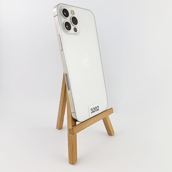 Apple iPhone 12 Pro 256GB Silver Б/У №3202 (Стан 8/10)