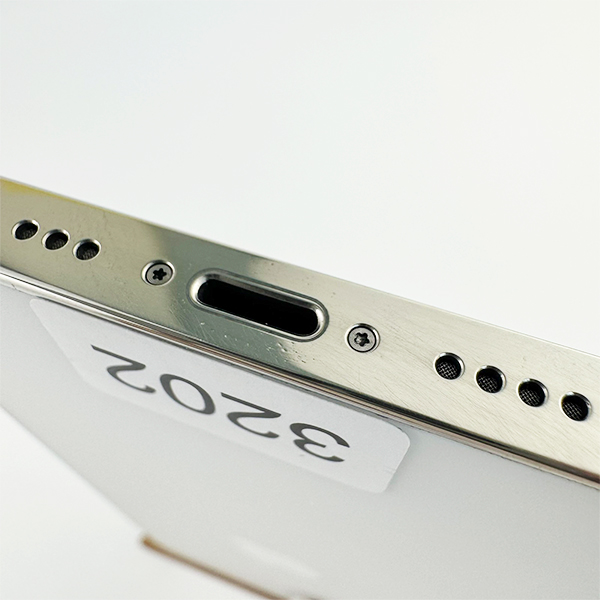 Apple iPhone 12 Pro 256GB Silver Б/У №3202 (Стан 8/10)