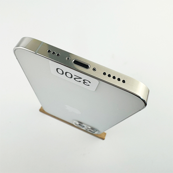 Apple iPhone 12 Pro 256GB Silver Б/У №3200 (Стан 8/10)