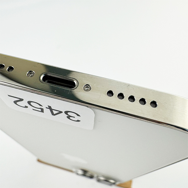Apple iPhone 13 Pro 256GB Silver Б/У №3452 (стан 8/10)